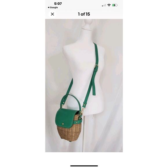 TOMMY BAHAMA Small Flap Green Faux Leather Wicker/Straw Crossbody Dome Bag NWT - Picture 4 of 10